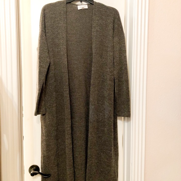 NWOT Long Cardigan Sweater Extra Large - Picture 1 of 3